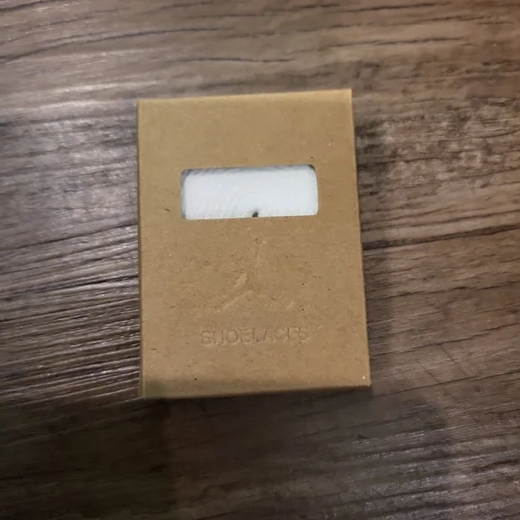 Jordan 1 Retro High OG Mauve - Picture 10 of 12